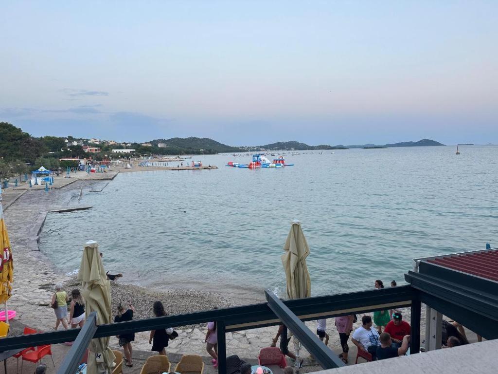 Beachfront - Janice Apartament Pakoštane