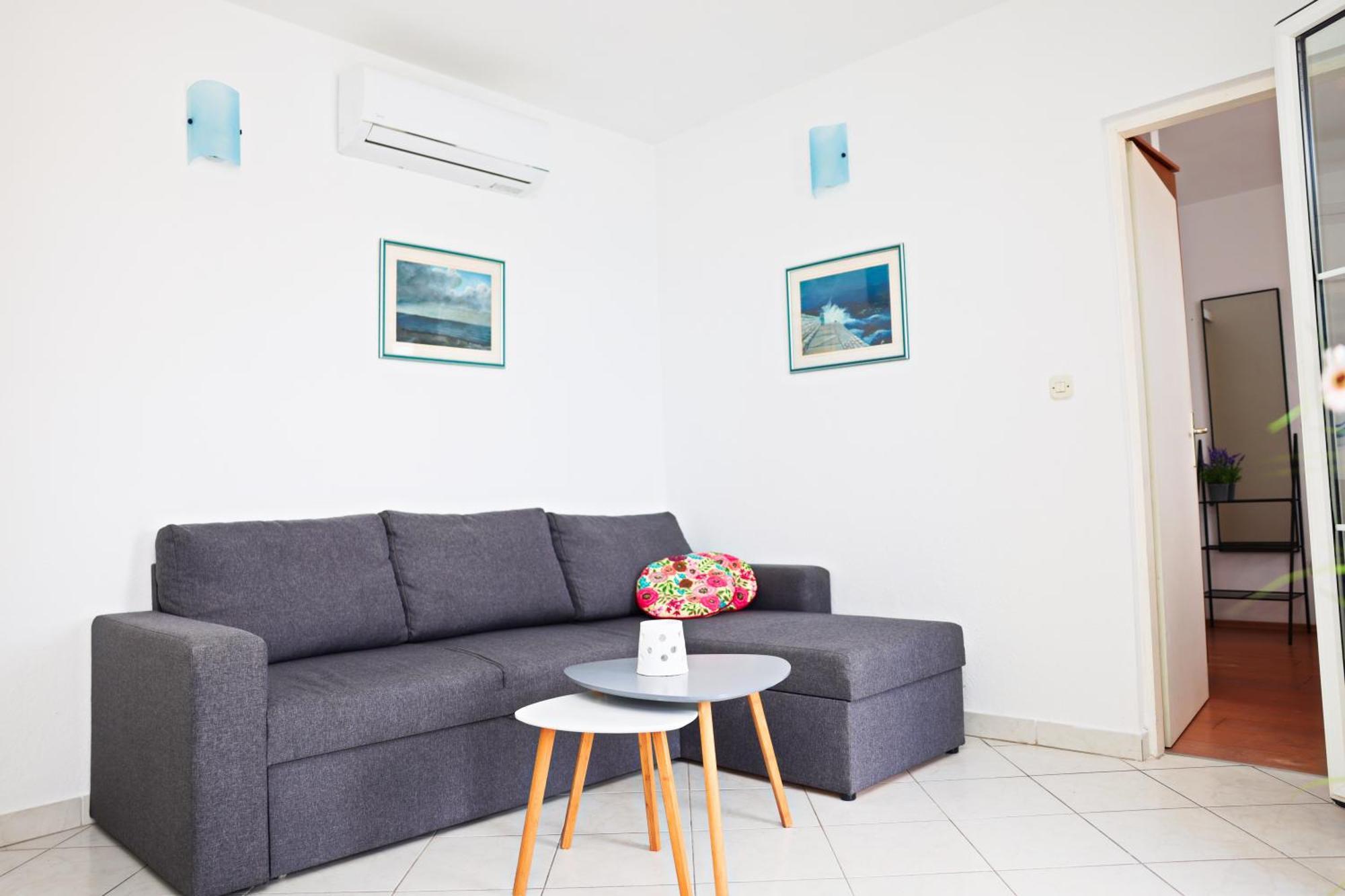 Beachfront - Janice Apartament *