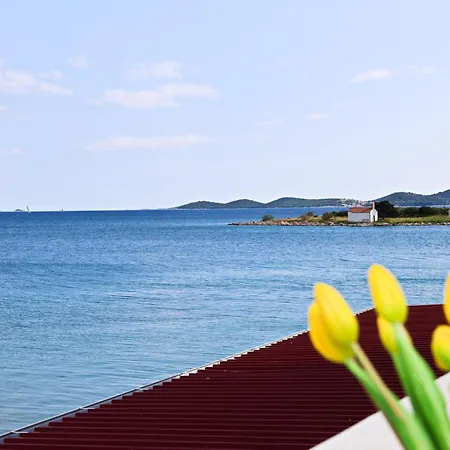 Beachfront Apartment - Janice Beach Pakostane Exterior photo